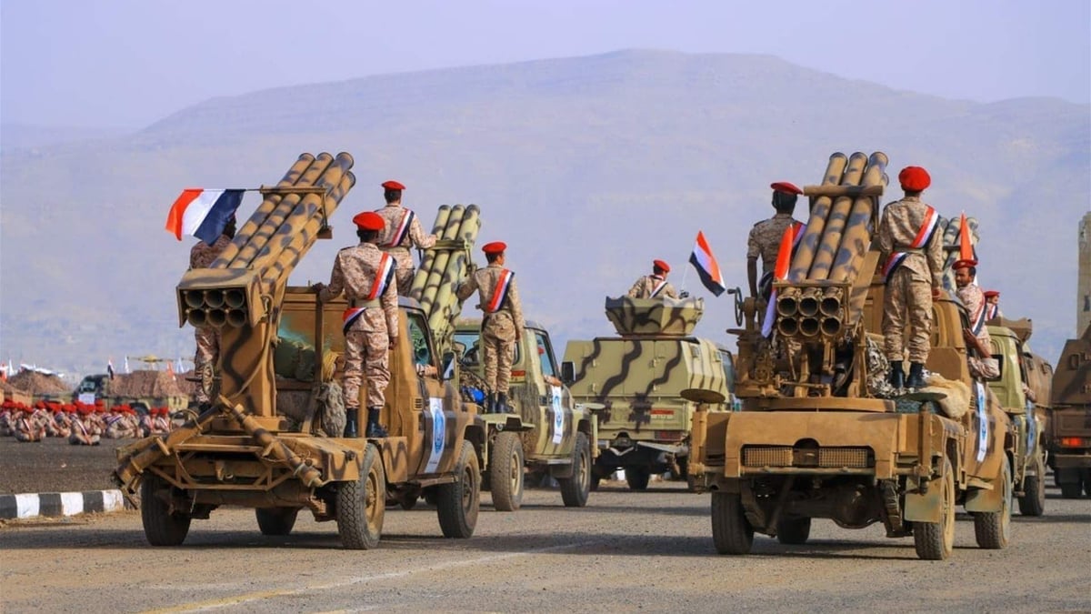 ألوية العمالقة ودرع الوطن تشنان هجوماً مباغتاً على الحوثيين في الوازعية