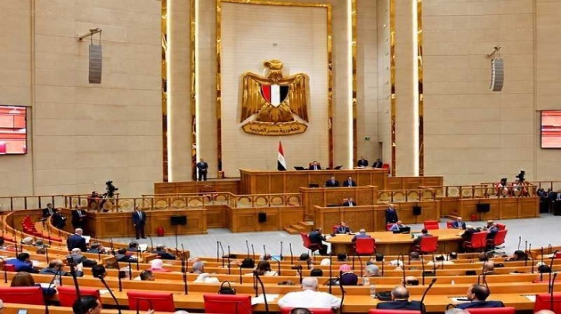 ‫البرلمان المصري يوافق على إرسال قوات دفاعية إلى السعودية