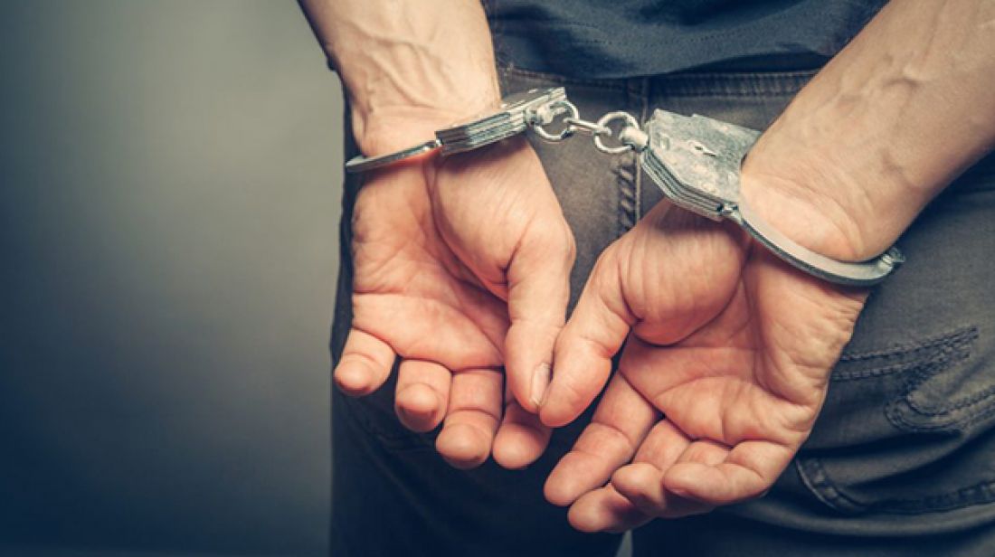 إيقاف 5 أشخاص بينهم امرأة بشبهة نبش القبور: التفاصيل (فيديو)