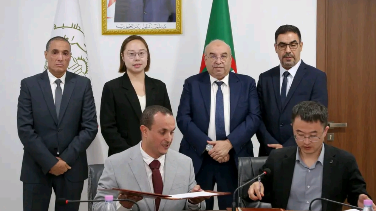 شراكة جزائرية صينية لنقل تكنولوجيات صناعة الأدوية وتعزيز السيادة الصحية