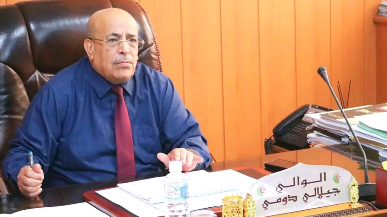 والي المدية يشدد على تسريع وتيرة إنجاز المشاريع السكنية واستكمال أشغال التهيئة والربط بالشبكات