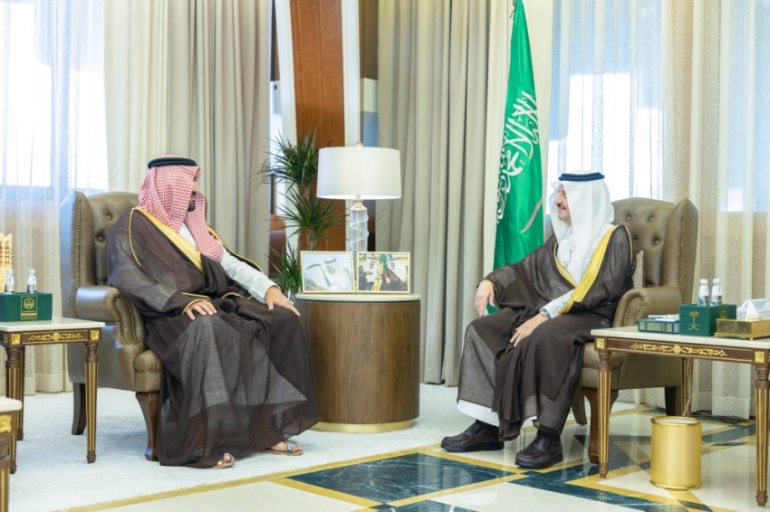 أمير المنطقة الشرقية يستقبل نائب وزير الرياضة