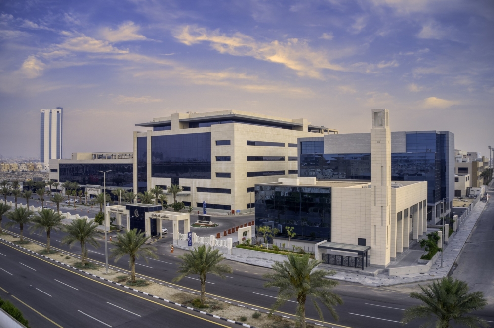نجاح استئصال الطحال وايقاف النزيف لمريض ثلاثيني بمستشفى المواساة بالخبر 