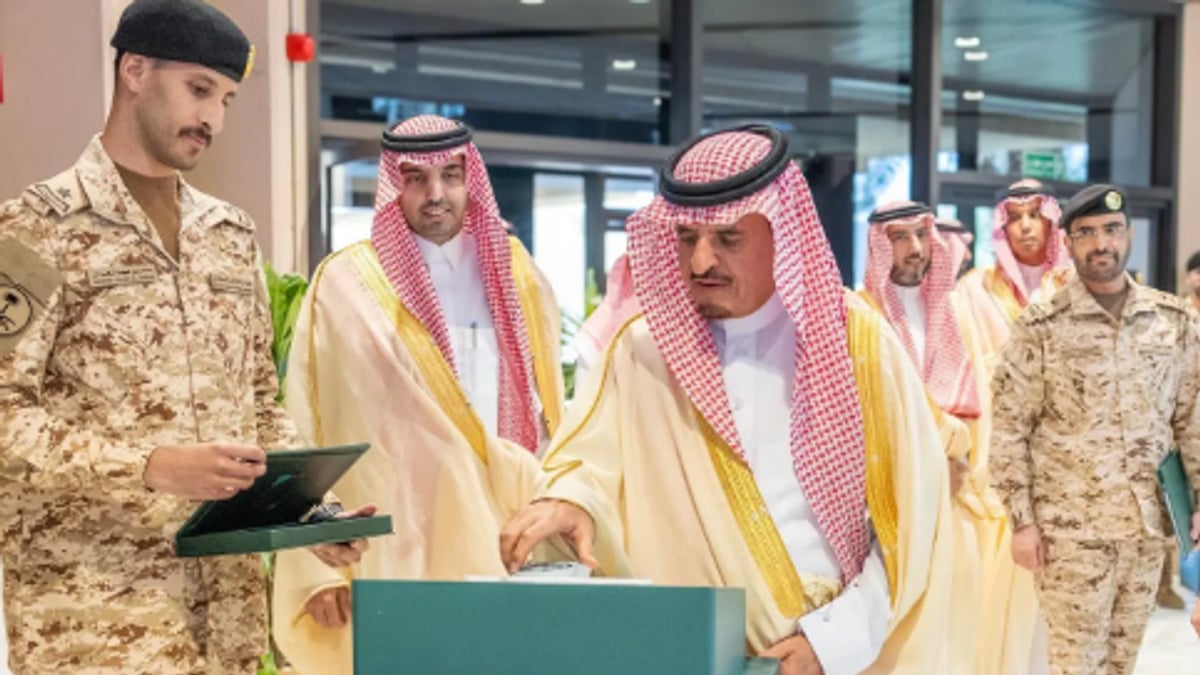 نائب وزير الحرس الوطني يفتتح المعرض المتنقل للتوعية بالأمن السيبراني
