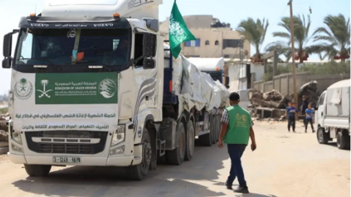 وصول قافلة مساعدات جديدة من مركز الملك سلمان للإغاثة إلى قطاع غزة