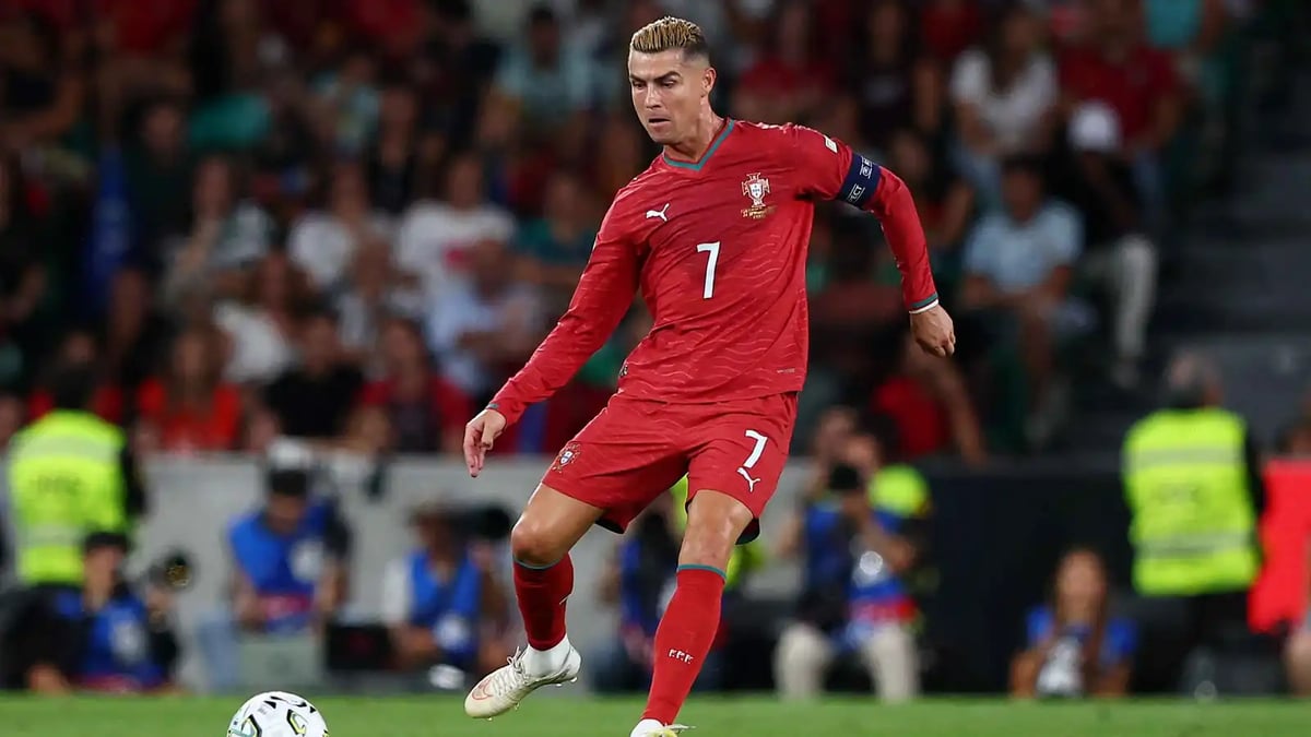 بعد الأزمة الأخيرة.. منتخب البرتغال يهنئ رونالدو بهدفه مع النصر
