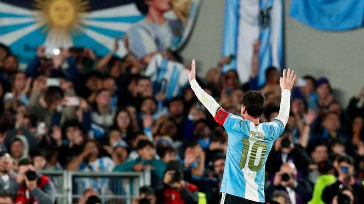 ليونيل ميسي يودع منتخب الأرجنتين بعد 21 عامًا من الإنجازات