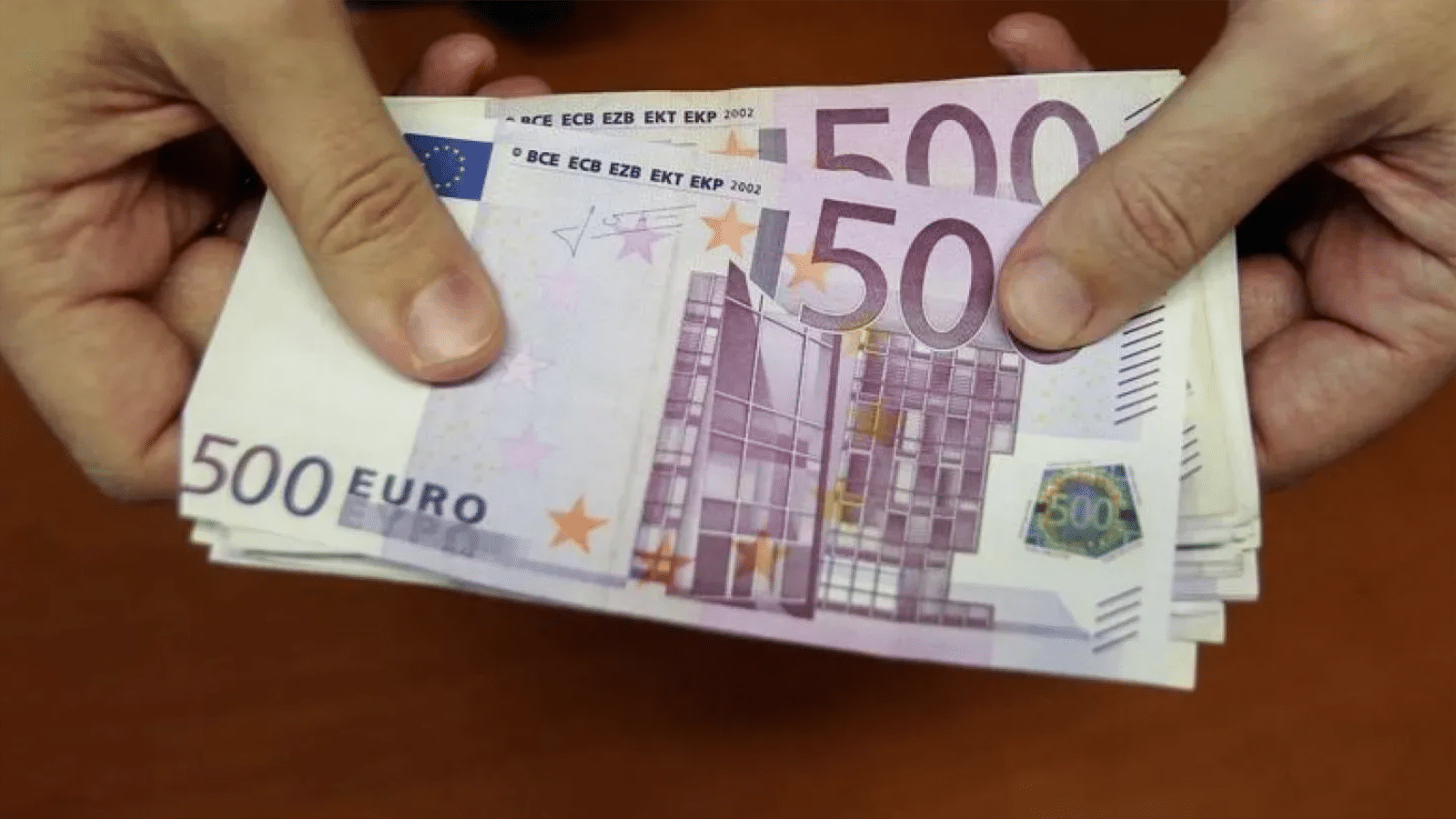 أسعار العملات في الجزائر اليوم الثلاثاء