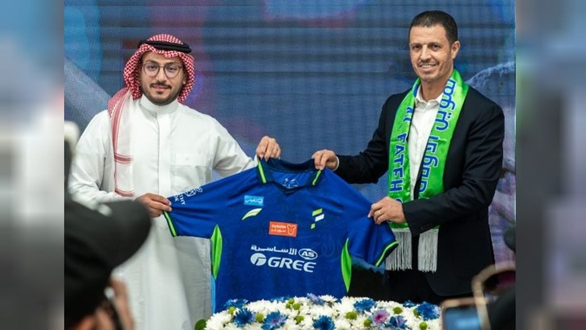 الفتح يتعاقد مع المغربي جمال السلامي لقيادة الفريق خلفا لخالد العطوي