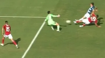 كابوس كاد يحدث.. الشناوي ينقذ الأهلي من هدف محقق.. وباتشوكا يواصل التقدم