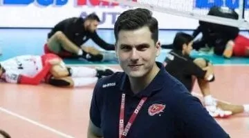 الأرجنتيني وصل.. مارتن بلانكو مديرًا فنيًا لرجال طائرة الزمالك
